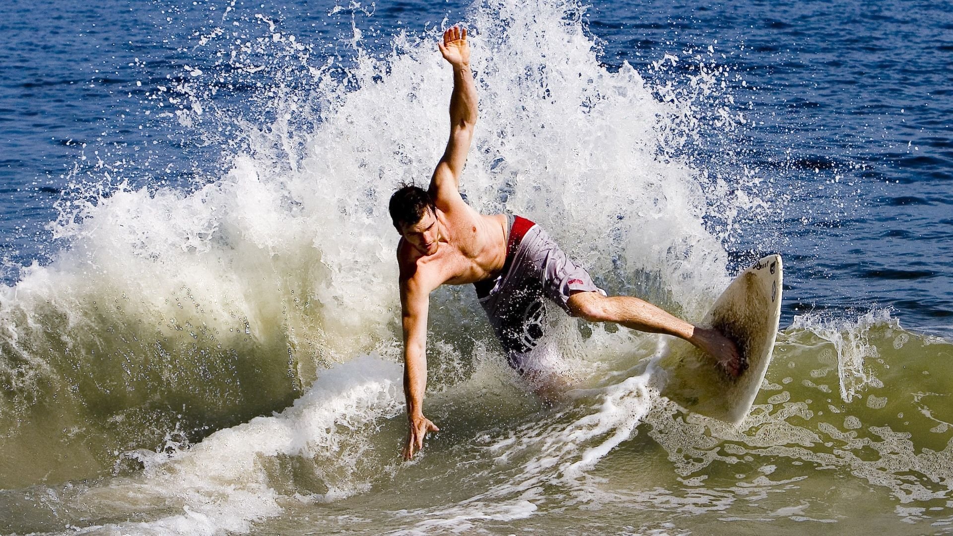 Clark 冷静应对比赛压力